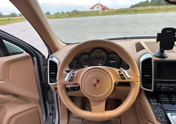 Porsche Cayenne cena 135900 przebieg: 139500, rok produkcji 2012 z Rzeszów małe 781